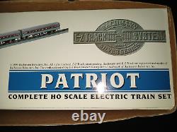 Système de voie Bachmann E-Z Patriot Amtrak Silver Series Train électrique à l'échelle HO