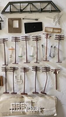 TYCO TRAIN ÉLECTRIQUE Ensemble de train Santa Fe accessoires de piste pièces 1985 D'occasion