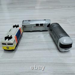 Takara Train Tomy Plarail Piste de Chemin de Fer + 1 Ensemble de Train