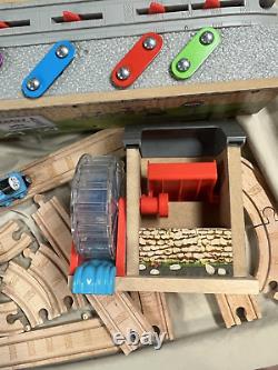Thomas And Friends Tank Engine Wooden Railway Train Musical Melody Track Set