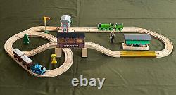 Thomas et ses amis Chemin de fer en bois 60e anniversaire Ensemble de trains Lot A Piste en or