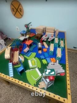 Thomas et ses amis - Ensemble de rails en bois pour trains