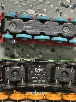 Thomas et ses amis : Mallette de rangement pour voie de train en bois + 17 trains