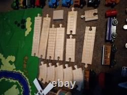 Thomas le Train Ensemble de Pistes en Bois 92 Pièces