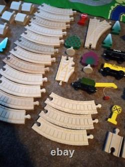 Thomas le Train Ensemble de Pistes en Bois 92 Pièces