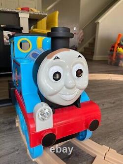 Thomas, le train à batterie avec ensemble de rails