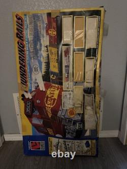 Trains Réalistes Rugissant sur les Rails 45x45 Pistes de Train et Accessoires (Demandez-en plus)