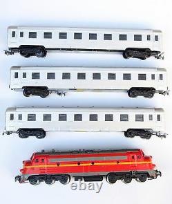 Vintage Large Set Ho Piko M61 001 Diesel Locomotive Train 3 Coach 42 Voies